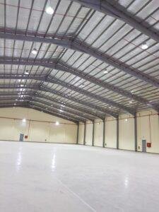 هناجر ومستودعات 